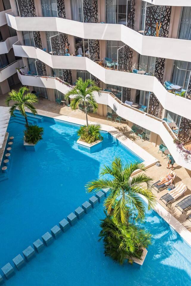 Beautiful 2br Ph, Private Rooftop, Sauna, Gym Apartamento Playa del Carmen